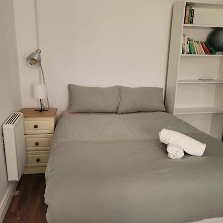 Stylish 4 Bedroom Dublin House Esterno foto